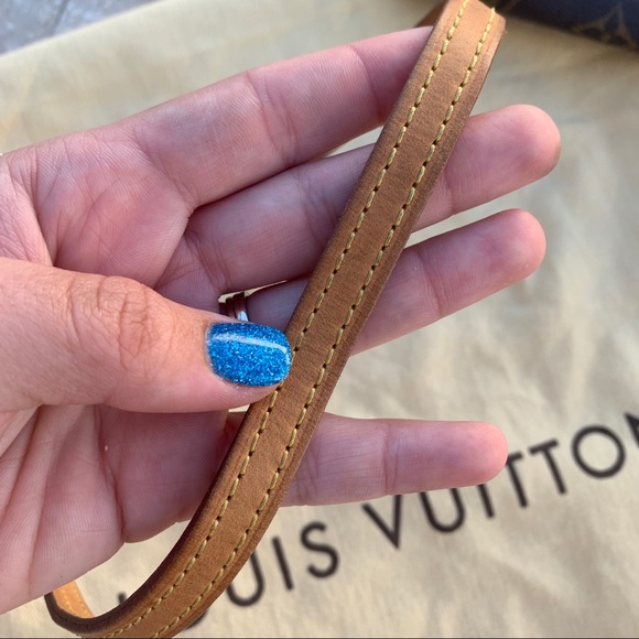 Louis Vuitton Eva Straps - Picture 4 of 5